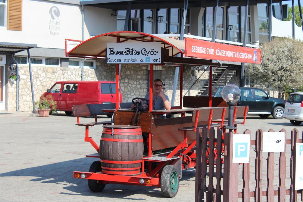 Amstel Hattyu Panzio -Erintesmentes Bejelentkezes ジュール エクステリア 写真